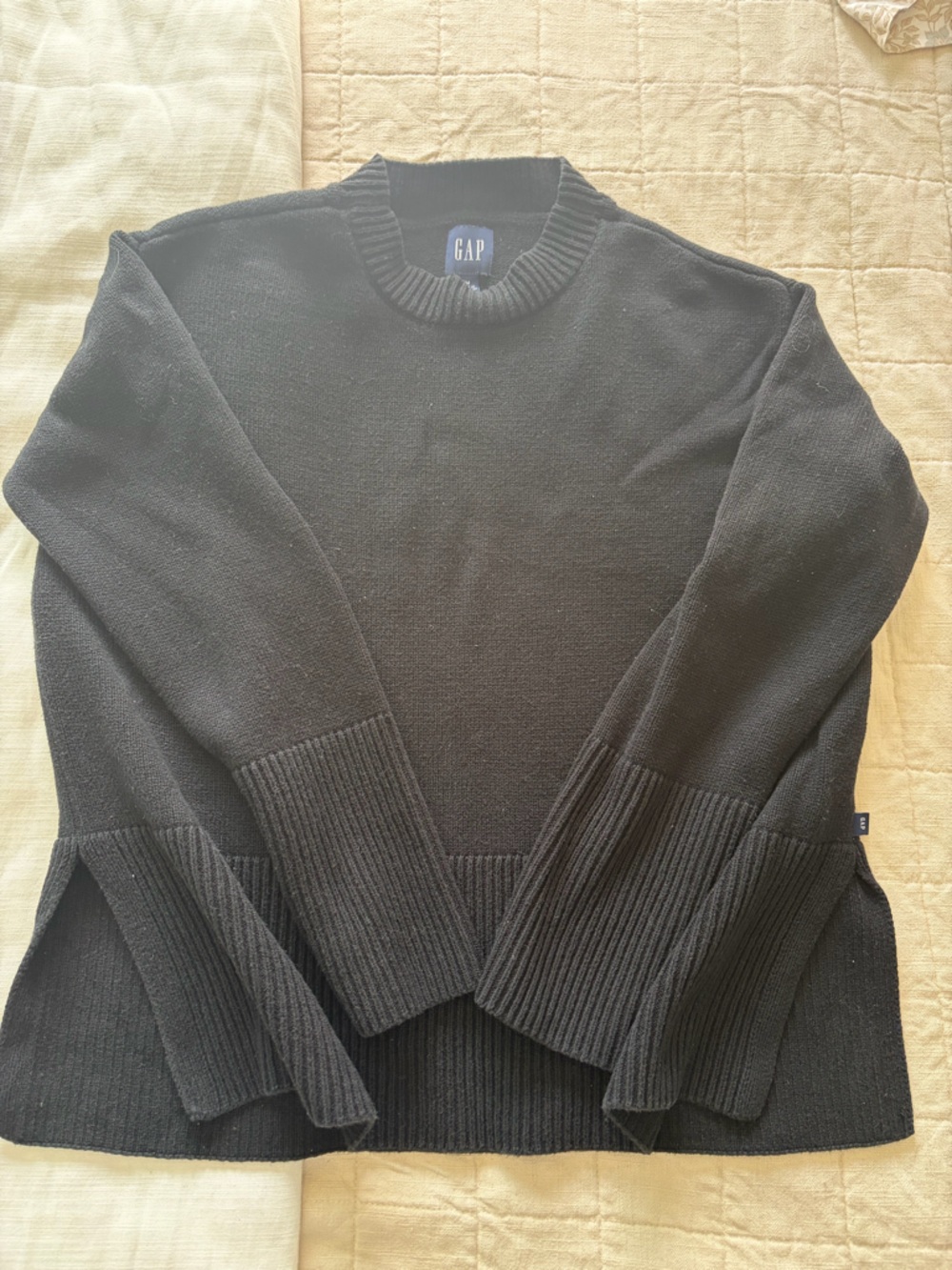 GAP Black Crewneck Sweater - Ribbed Cuffs